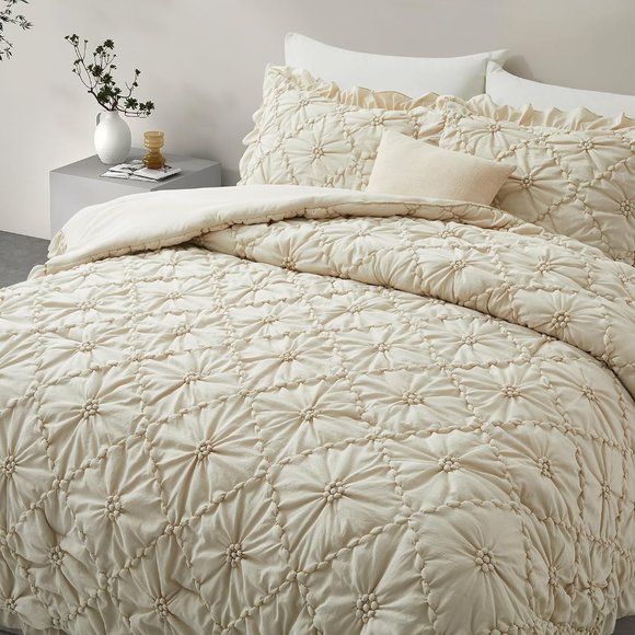 Queen Size Bed Comforter Set Cream Ruffle Ivory Shabby Cottage Chic Bedding New - Picture 1 of 4